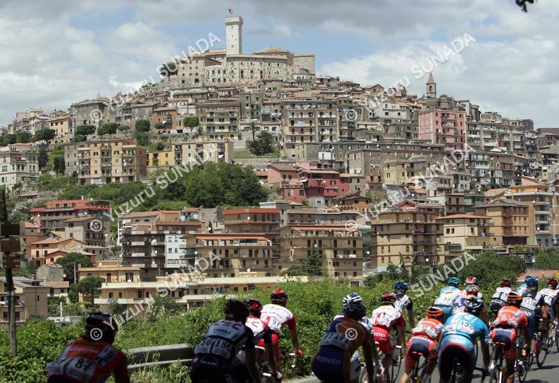 Peloton at Acquaviva002p.jpg